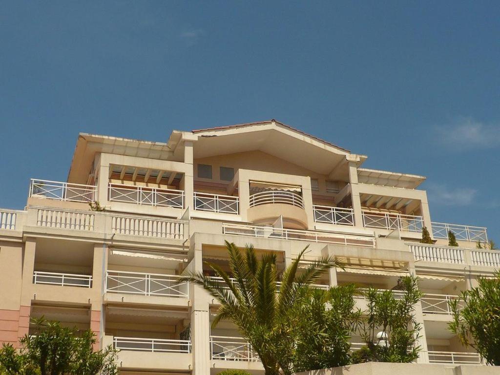 Charmant 2P Vue Mer Face Au Port De Golfe Juan Dış mekan fotoğraf